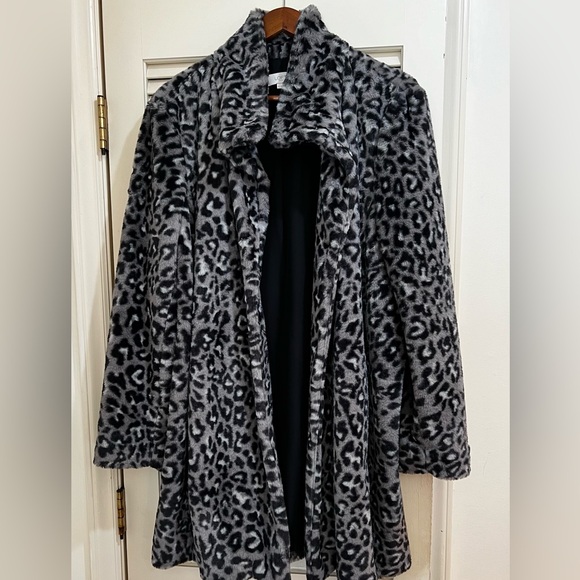Loft Coat Size XL GREAT Condition - Picture 1 of 1